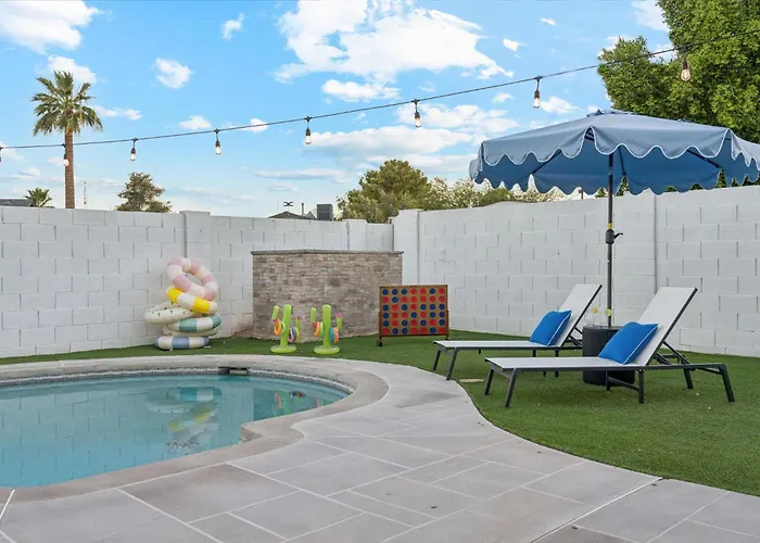 Cactus Bloom - Spacious 5br Near Old Town With Private Pool Ferienhaus