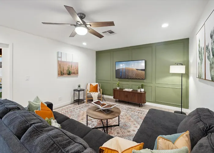 Cactus Bloom - Spacious 5br Near Old Town With Private Pool Ferienhaus *