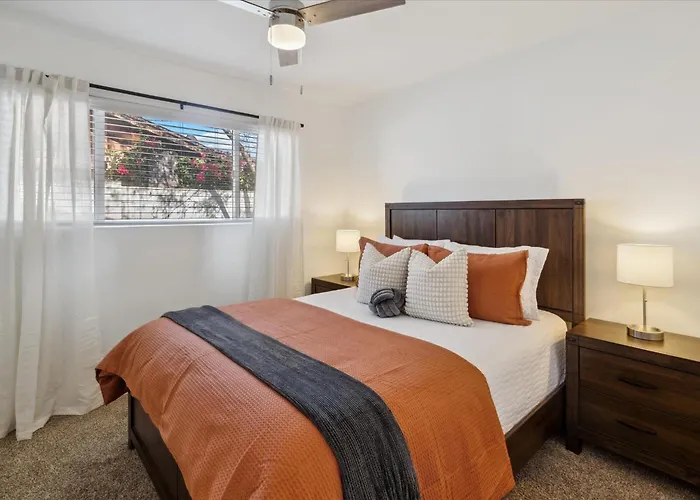 Cactus Bloom - Spacious 5br Near Old Town With Private Pool Ferienhaus