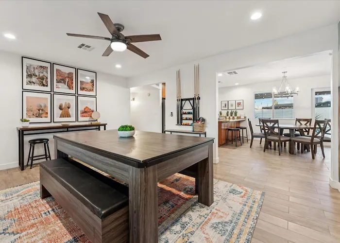 Cactus Bloom - Spacious 5br Near Old Town With Private Pool Ferienhaus Scottsdale